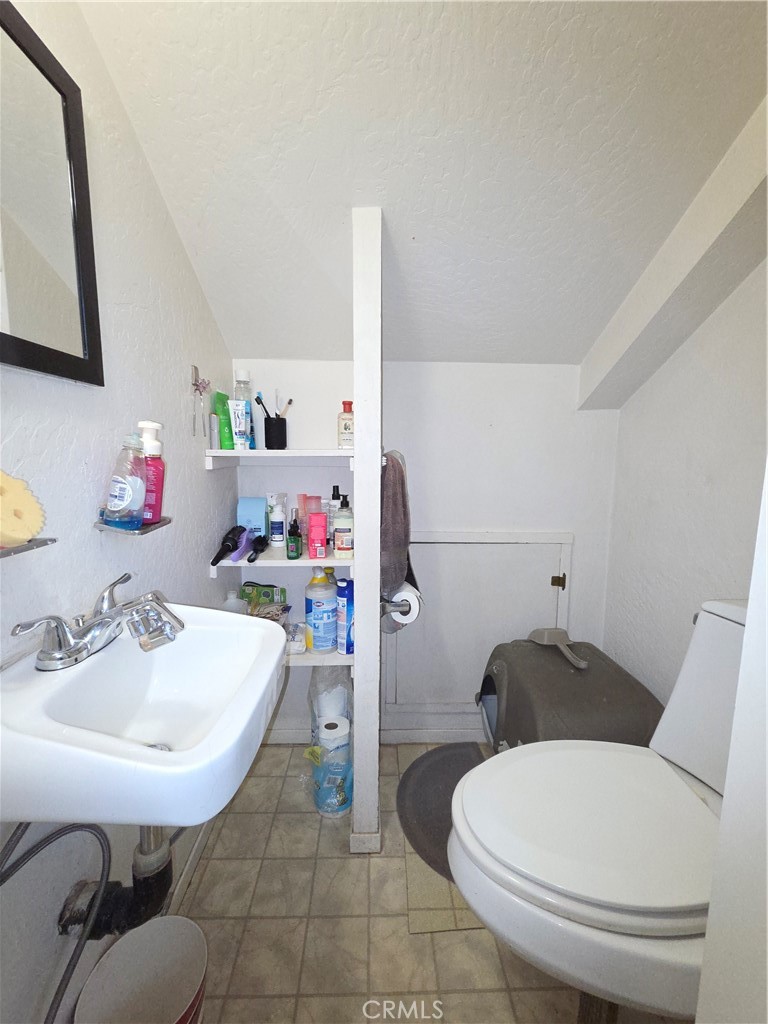 1151 Gorley Ln, Mokelumne Hill, CA 95245