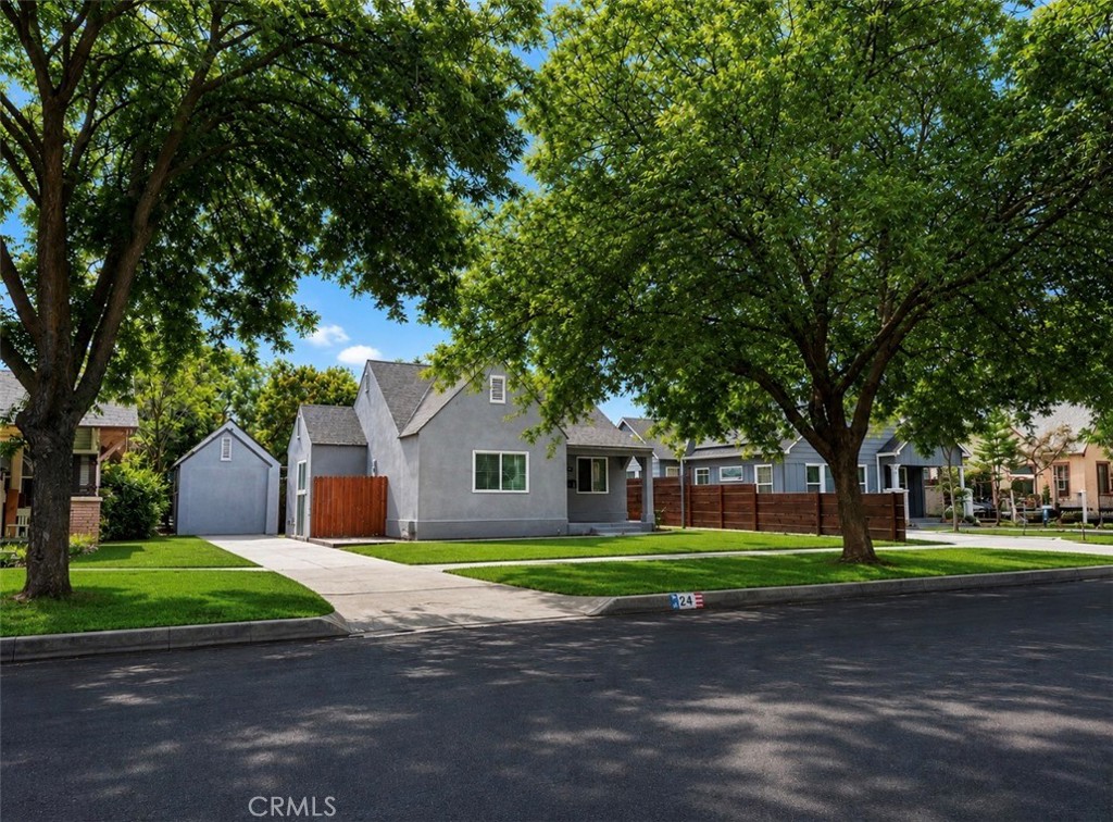 24 W 26th St